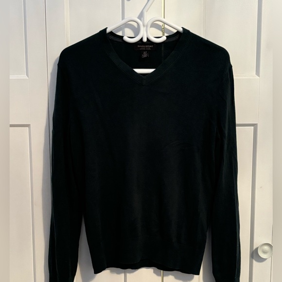 Banana republic dark green sweater, small, worn once - Picture 1 of 3